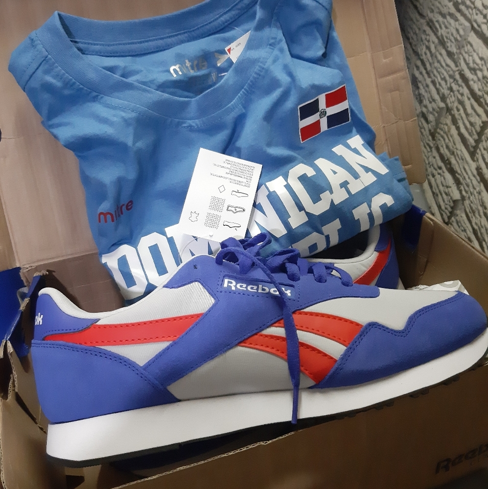 Reebok Sneakers